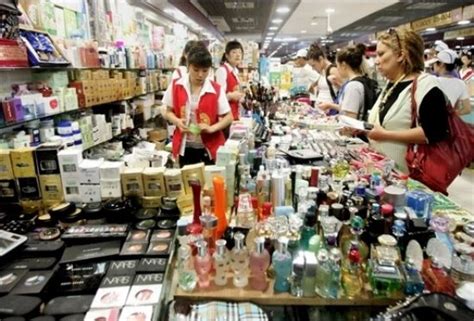 site de vetement contrefaçon en chine top qualité
